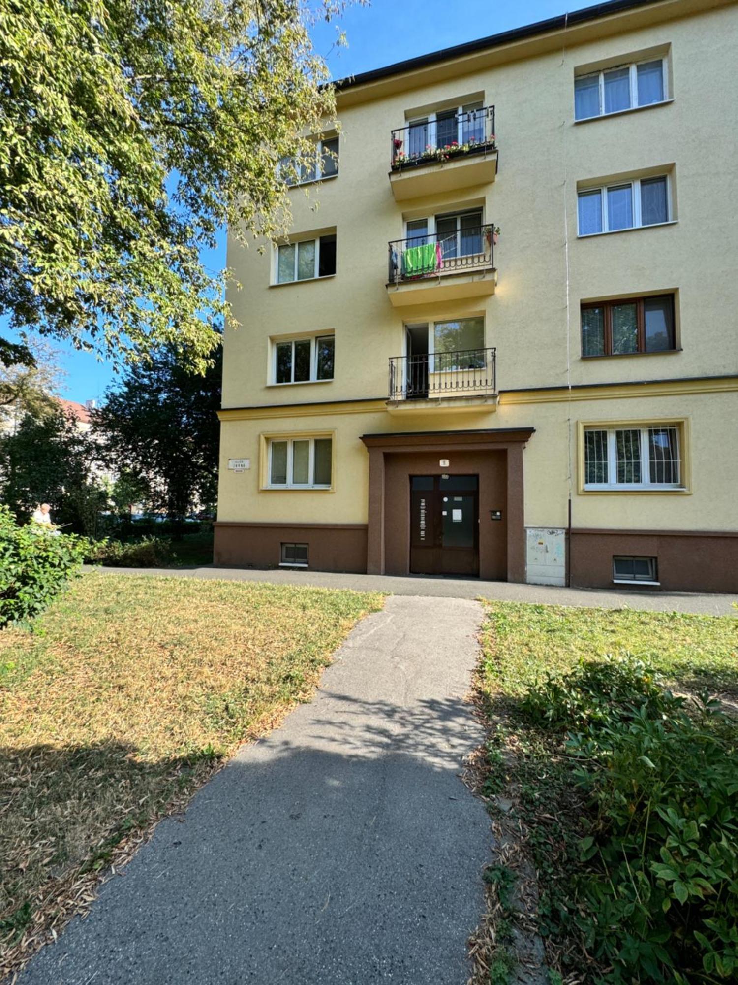 3 Room Private Flat Kosice City Center Fresh And New! ภายนอก รูปภาพ